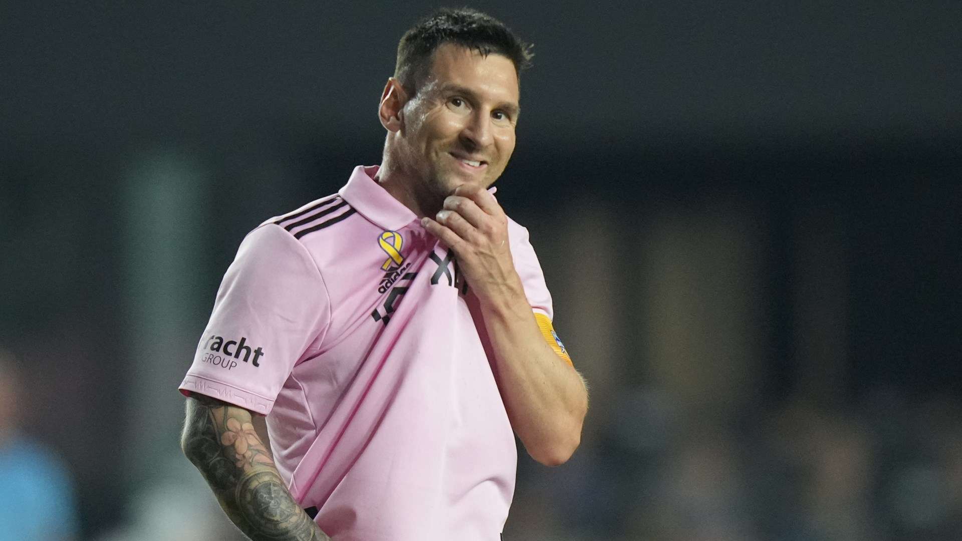 découvrez comment lionel messi a brillamment conduit l'inter miami en finale, grâce à ses performances exceptionnelles et son impact décisif sur le terrain.