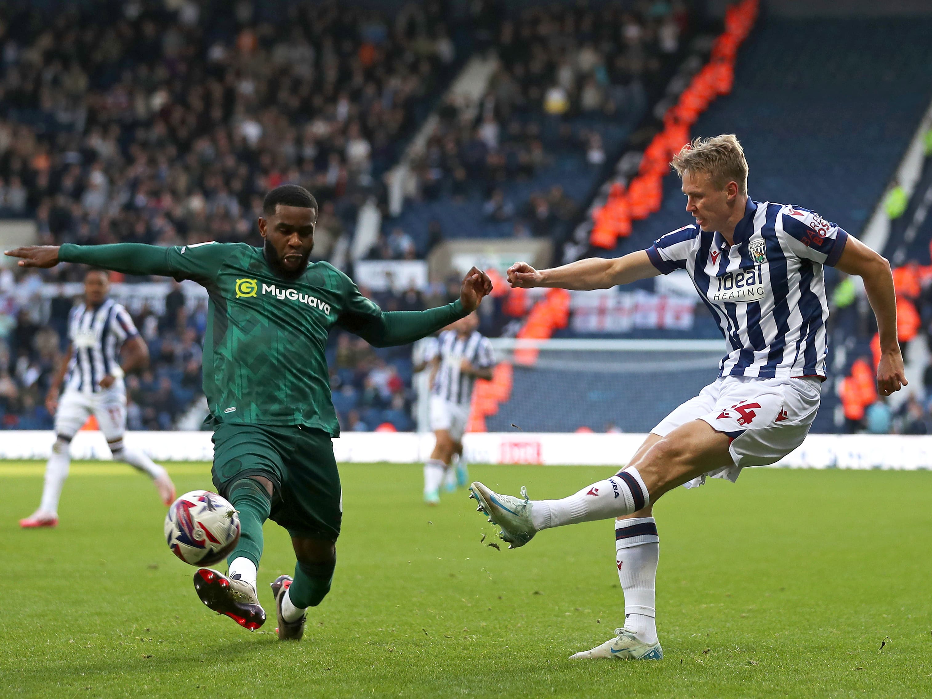 Millwall contre Watford : Exploitez la faiblesse des Lions en pariant sur les tirs et maximisez vos gains sur les cartons.