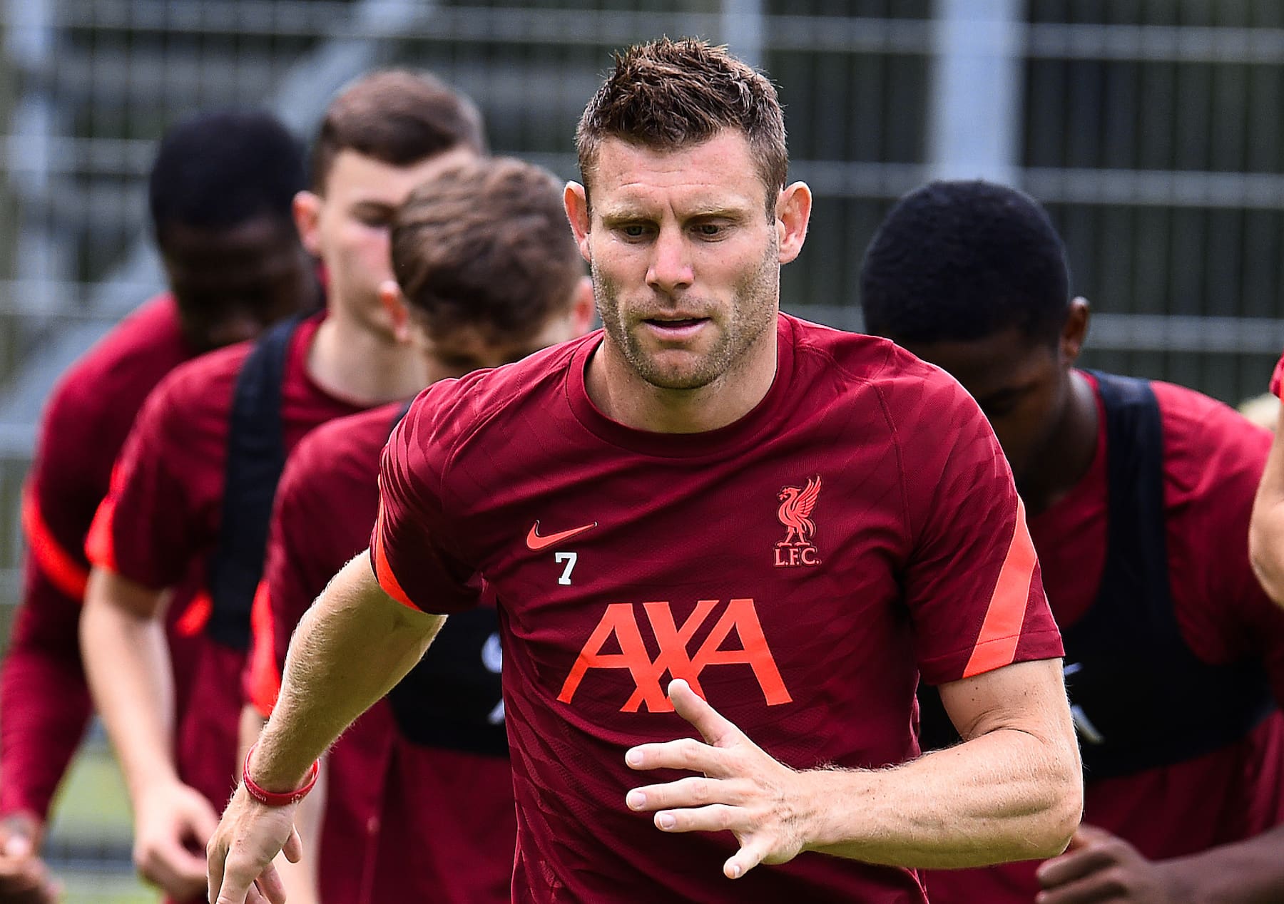 découvrez le parcours de james milner, joueur emblématique arborant le numéro 20 à brighton. analyse de son impact, ses performances et son rôle clé au sein de l'équipe. plongez dans les moments forts et les statistiques qui font de lui un élément indispensable.