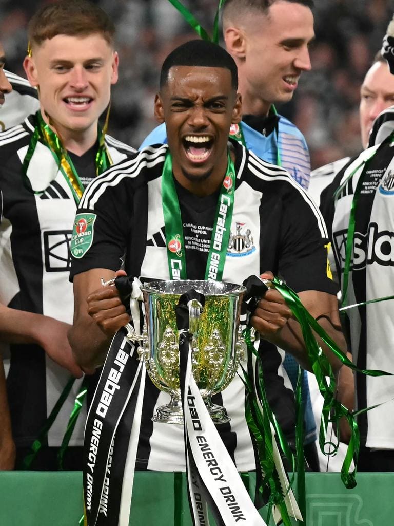 Newcastle contre Liverpool : Cartons et buts, Isak au cœur de l&rsquo;affrontement du lundi soir