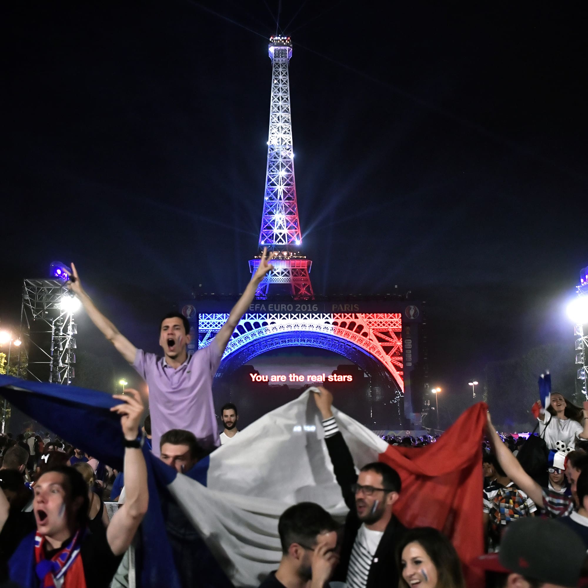 Conseils pour les qualifications de la Coupe du Monde de ce Lundi : Pariez sur la côte de 7/5 pour la France et espérez une bonne performance pour la Suède à 13/5