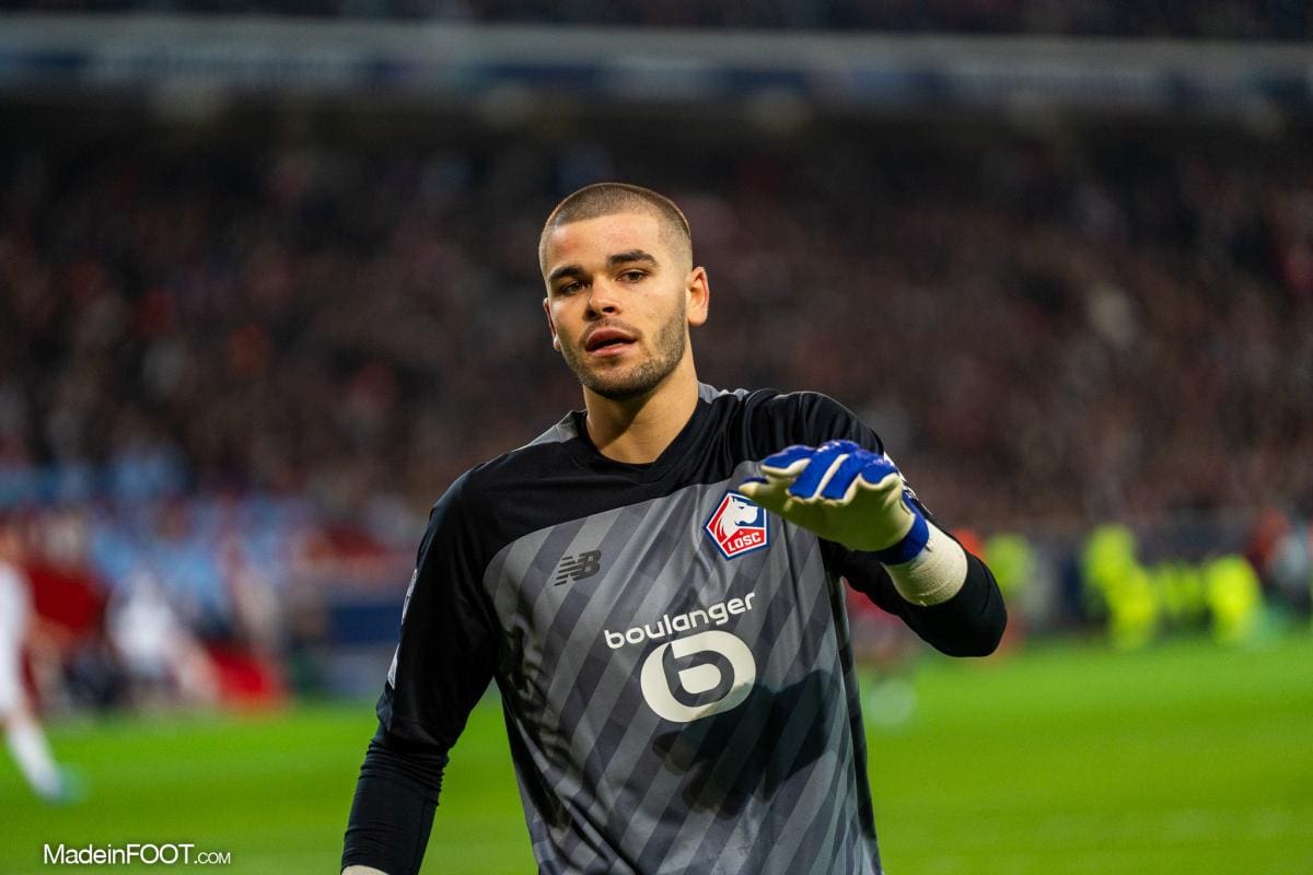 Jérôme Alonzo encourage la patience envers Lucas Chevalier, en préparation pour succéder à « l&rsquo;illustre gardien » du PSG tout en apprenant à maîtriser sa concentration.
