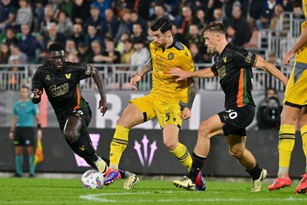 découvrez l'affaire du penalty injuste accordé à udinese, une décision controversée qui a suscité des débats passionnés parmi les fans de football et les experts. analysez les impacts de cette décision sur le match et sur la saison de l'équipe.