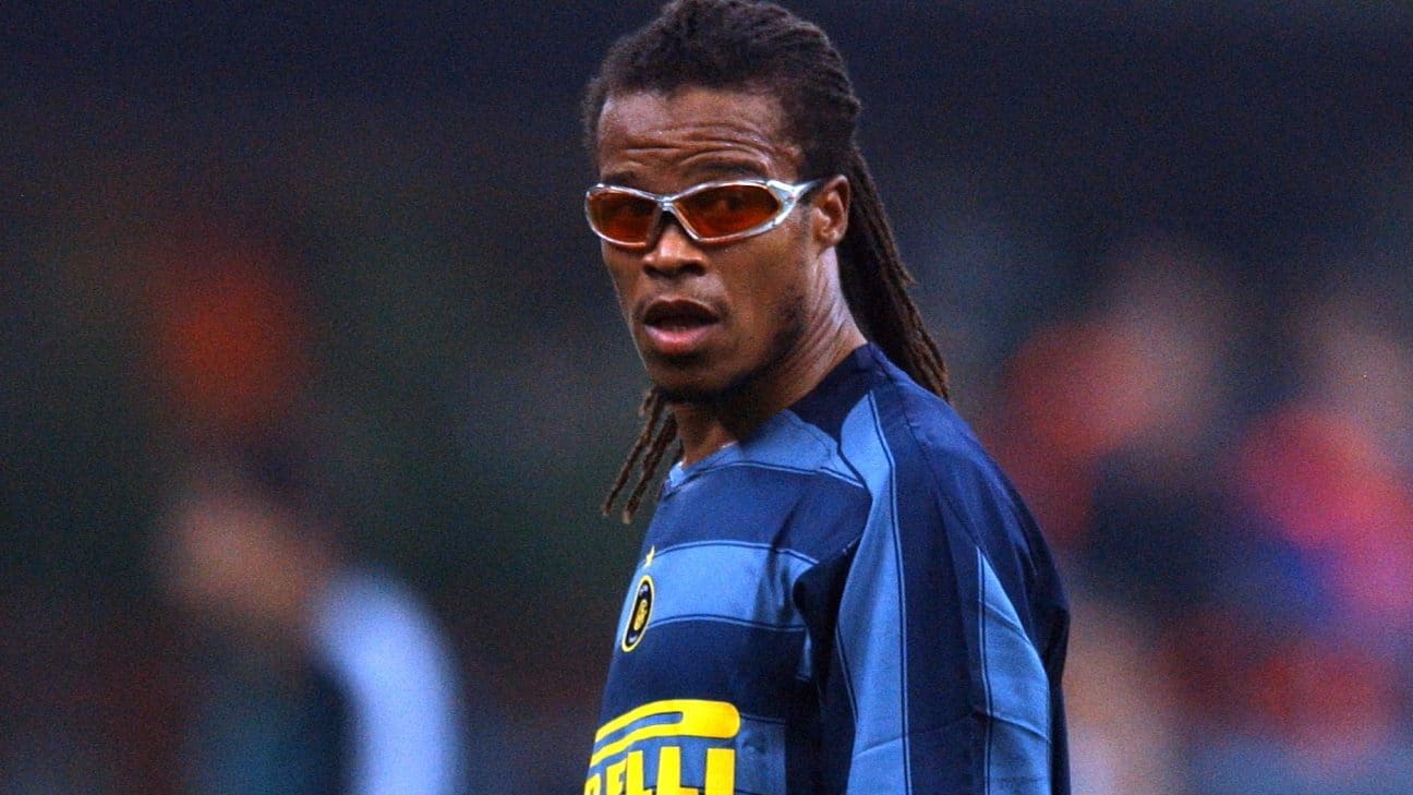 Peut on jouer au foot avec des lunettes de soleil ?