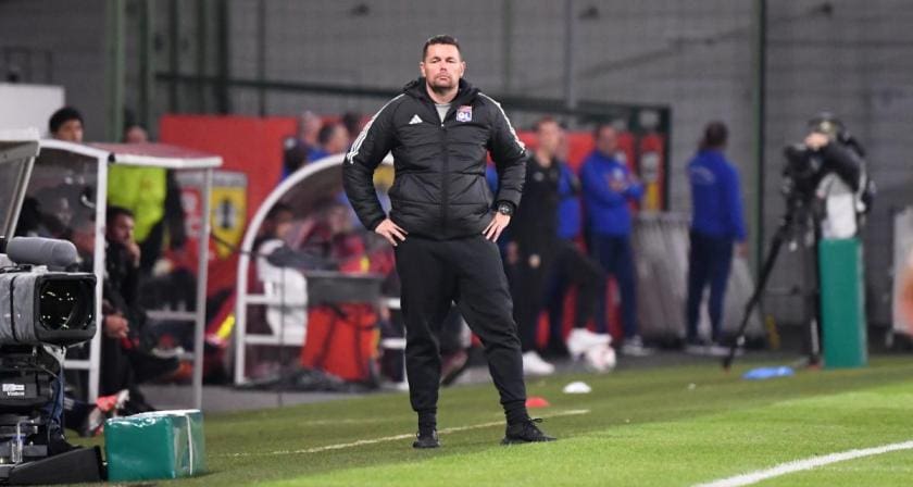 Pierre Sage : une ambition affichée et une faim de victoire décuplée chez les Lensois après leur éclatante victoire contre le PFC