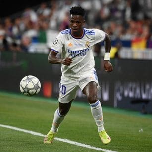 prestianni dément formellement toute insulte raciste envers vinicius, mettant fin aux rumeurs et clarifiant la situation.