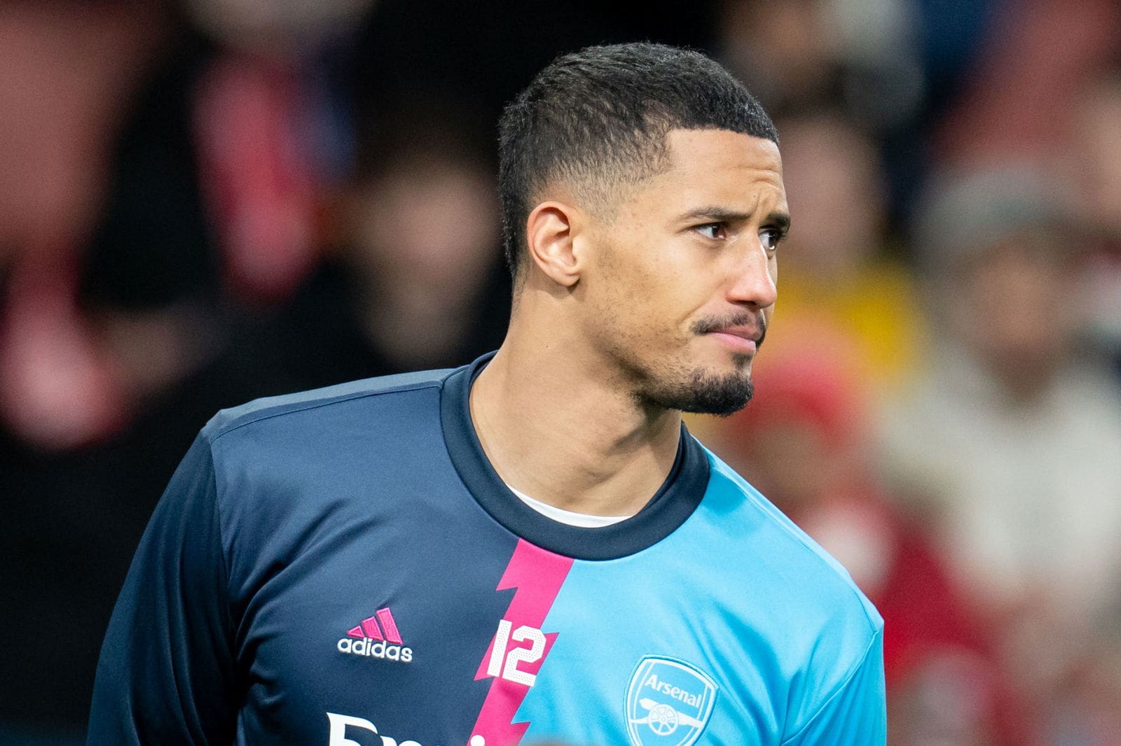 découvrez les détails de la prolongation de contrat de william saliba à arsenal, son impact sur l'équipe et les ambitions du club pour les prochaines saisons.