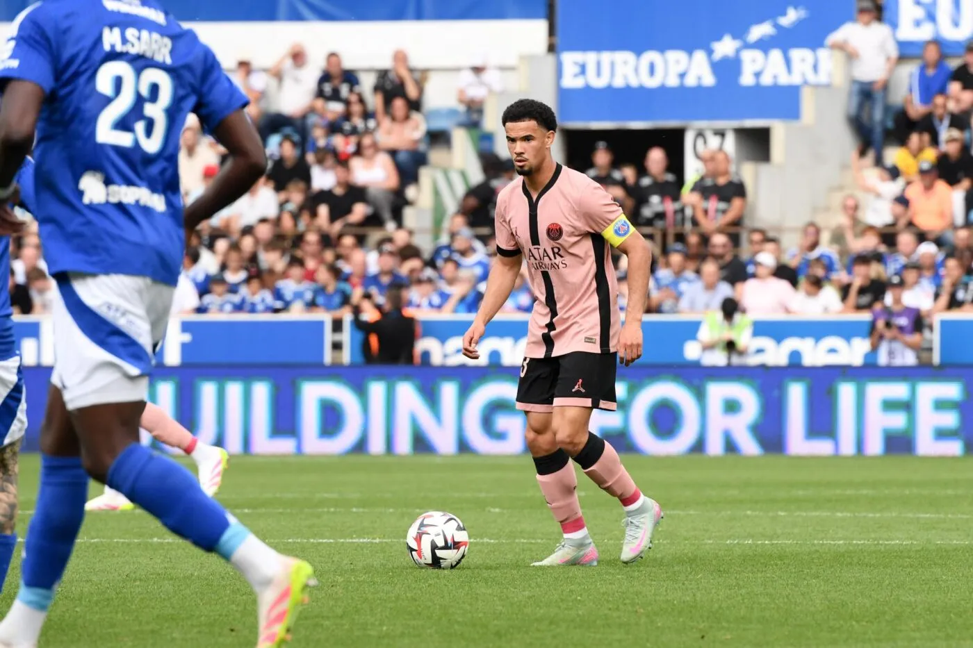PSG-Strasbourg : Un match palpitant où les Parisiens égalisent à la dernière minute face à une vaillante équipe alsacienne