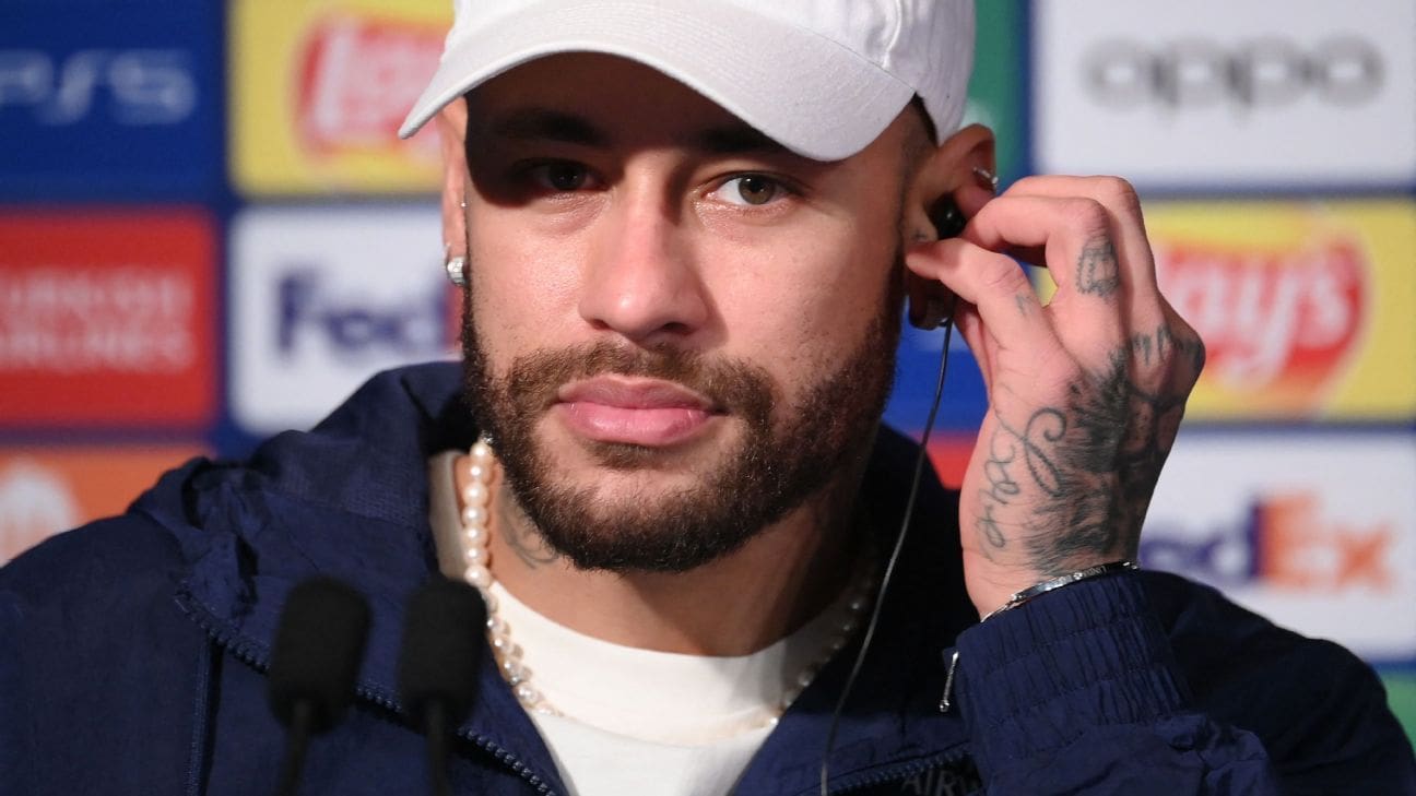 Neymar explique pourquoi il s&rsquo;est disputé avec le chapeau haut de forme du PSG, parle de « climat ennuyeux » au club et révèle ce qui l&rsquo;irrite : « Nous devons résoudre notre maison »