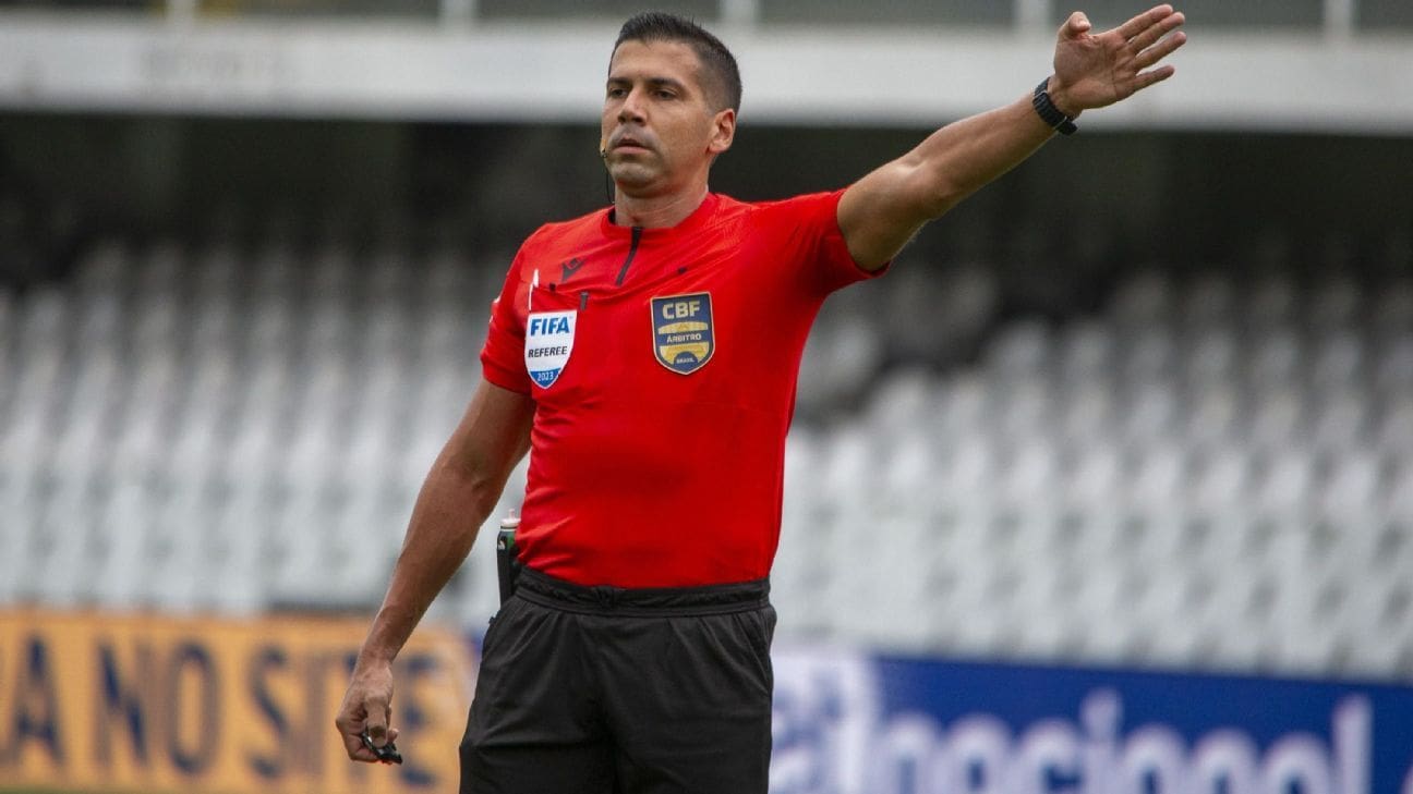 Seneme voit une « erreur claire » dans le penalty de Santos et dit jusqu&rsquo;à quand l&rsquo;arbitre restera à l&rsquo;écart : « Nous devons travailler et beaucoup »