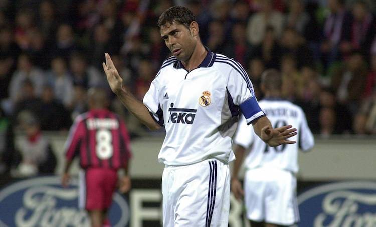 découvrez l'univers fascinant du real madrid, une légende du football mondial. plongez dans l'histoire glorieuse de ce club emblématique, ses victoires, ses joueurs mythiques et son impact sur le sport. un incontournable pour tous les passionnés de football.