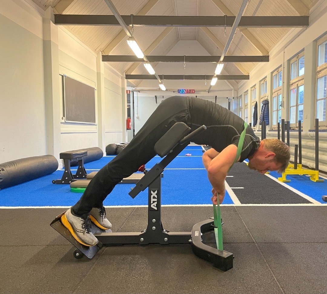 Exercice du dos en musculation : le socle du footballeur