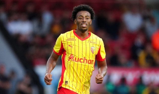 découvrez les détails exclusifs de la suspension à vie prononcée contre deux joueurs de la mls, dont un ancien talent de la ligue 1. toutes les infos et conséquences dans notre reportage.
