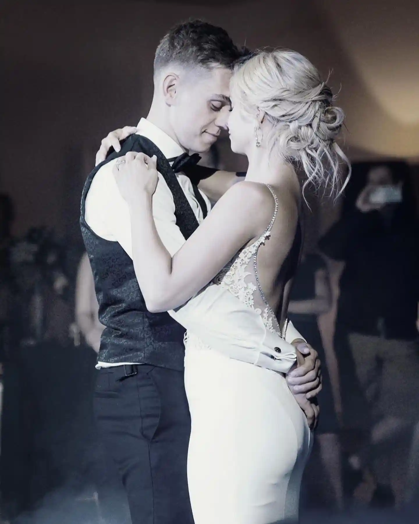 leandro trossard et laura hilven