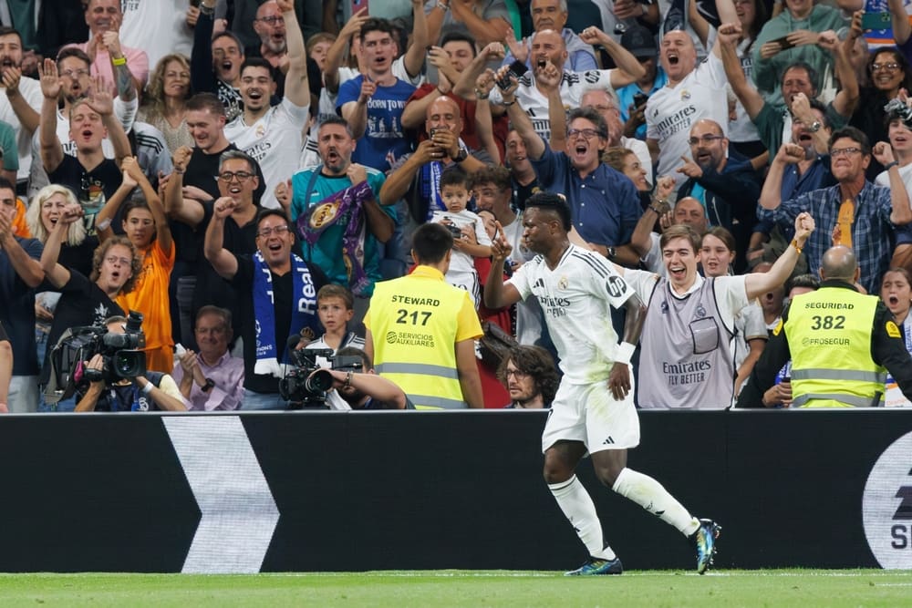 découvrez le parcours inspirant de vinicius junior, l'étoile montante du football brésilien. suivez son ascension fulgurante, ses performances remarquables sur le terrain et son impact dans le monde du sport.