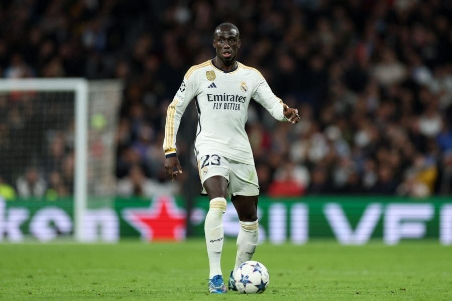 « Un impact remarquable » : Xabi Alonso séduit par le retour impressionnant de Ferland Mendy au Real Madrid